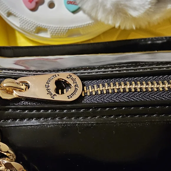 Juicy Couture Exclusive Liquorice Love Comes Softly Shoulder Bag! - Picture 5 of 9